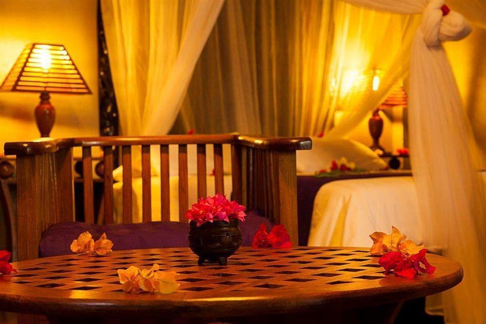 Nosy Be Hotel & Spa Ambaro Kültér fotó